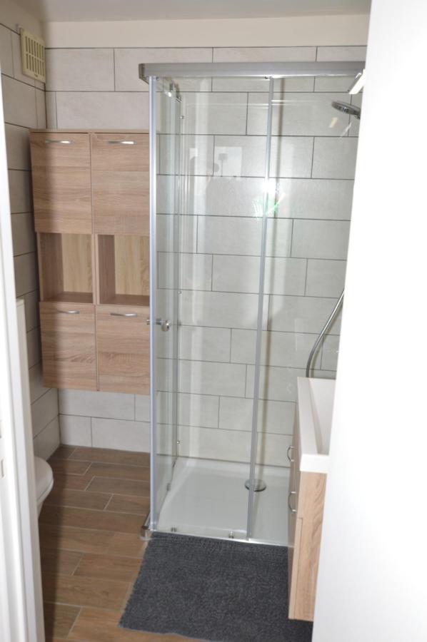 Modern And Private Studio With All Comfort! Apartment Roeselare Exterior photo